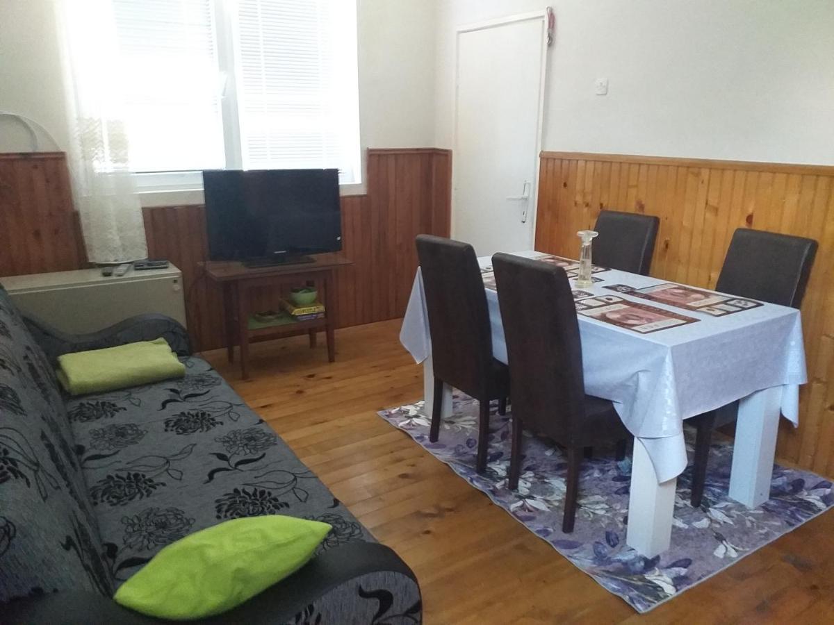 Vikendica Iva Villa Перучац Екстериор снимка